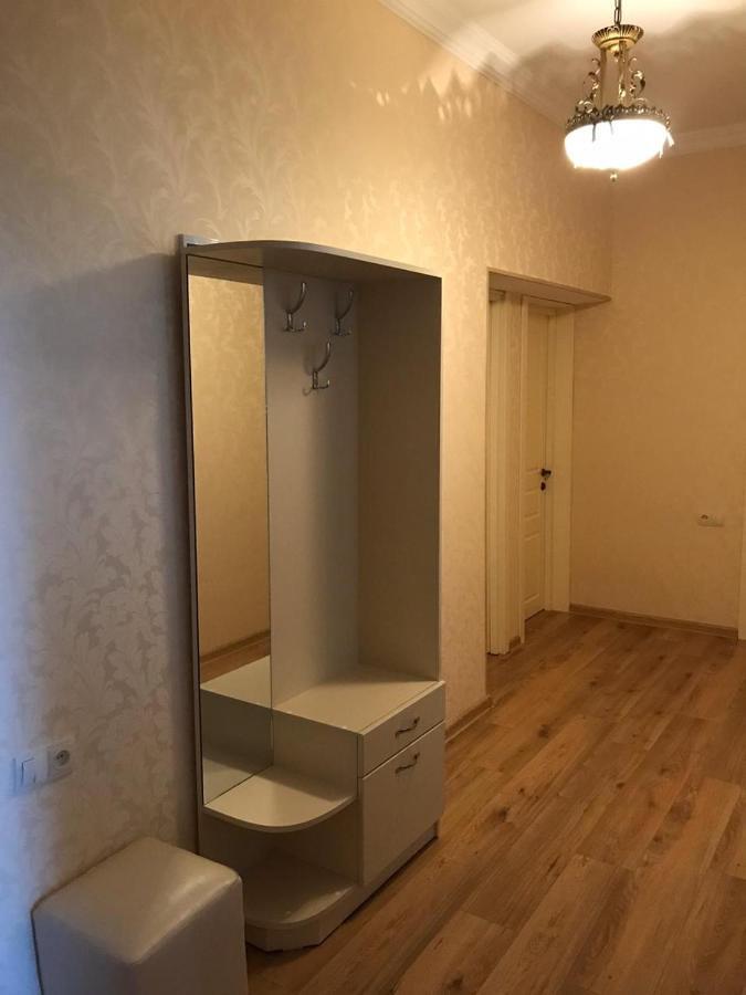 Rustaveli Apartment City Centre Tbilisi Eksteriør billede