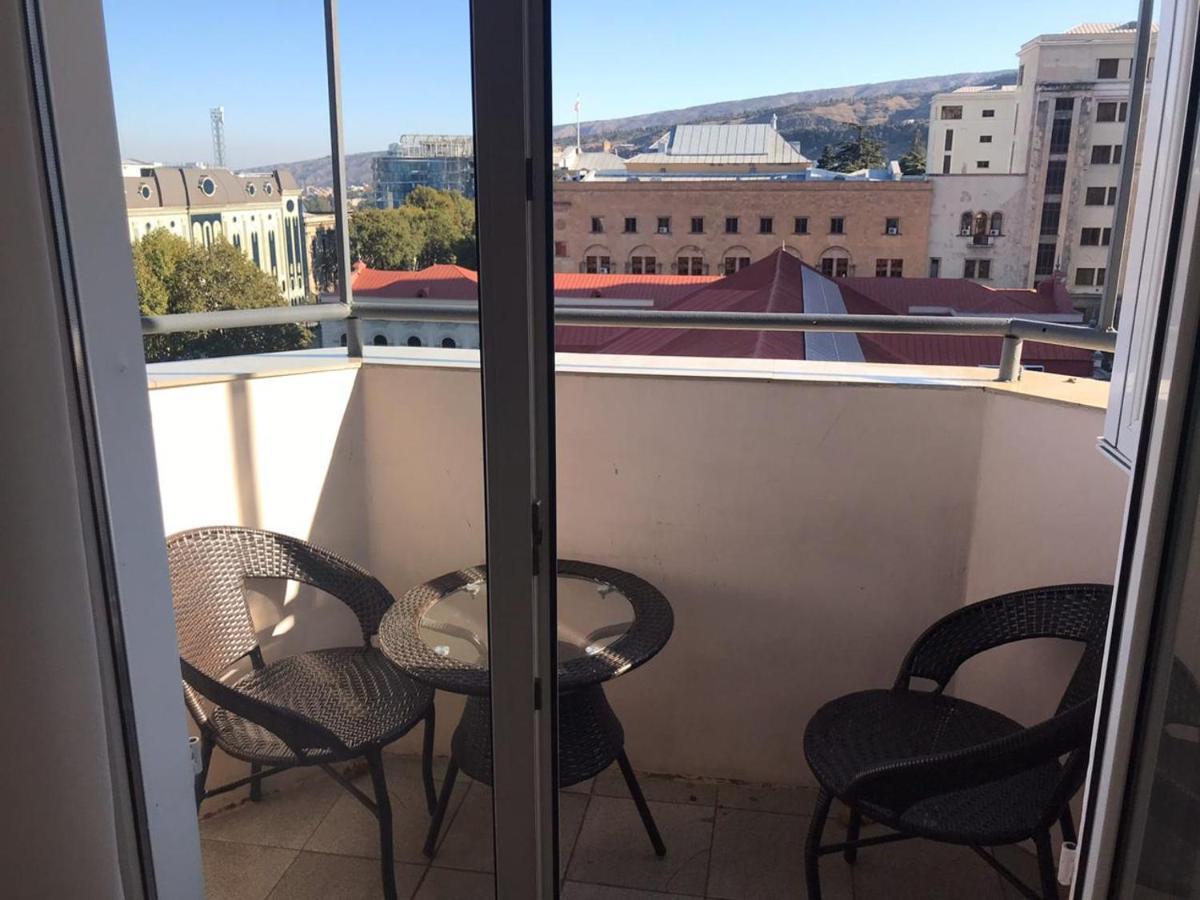 Rustaveli Apartment City Centre Tbilisi Eksteriør billede