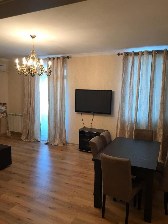 Rustaveli Apartment City Centre Tbilisi Eksteriør billede